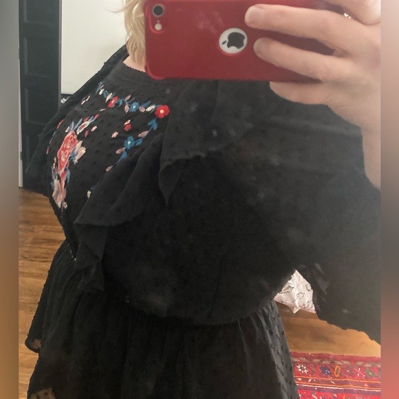 Savanna Jane black chiffon top with embroidered flowers - Picture 9 of 9